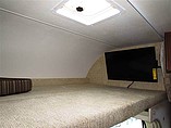 2015 Thor Motor Coach Freedom Elite Photo #16