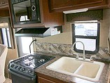 2016 Thor Motor Coach Freedom Elite Photo #6