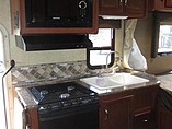 2016 Thor Motor Coach Freedom Elite Photo #9