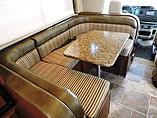 2016 Thor Motor Coach Freedom Elite Photo #10