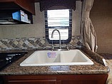 2016 Thor Motor Coach Freedom Elite Photo #8