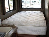 2013 Thor Motor Coach Freedom Elite Photo #13