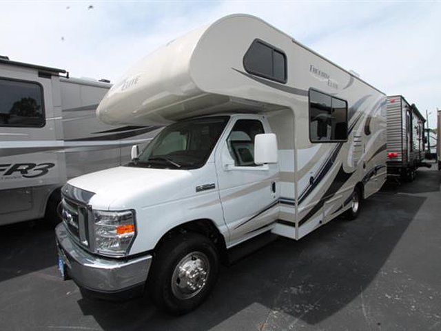 2015 Thor Motor Coach Freedom Elite Photo