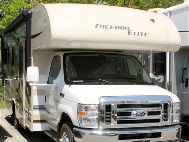 16 Thor Motor Coach Freedom Elite