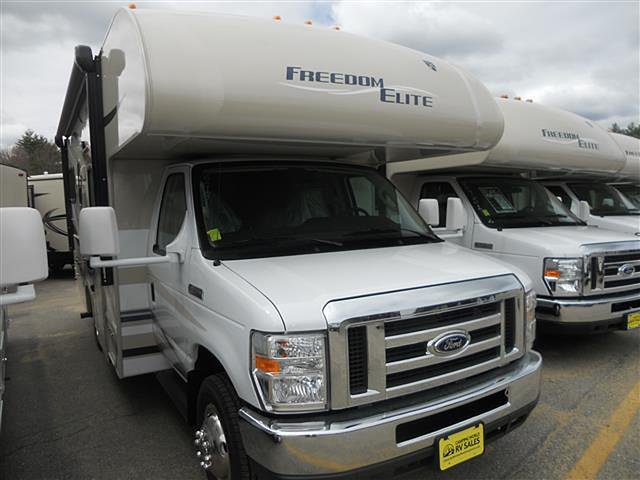 2016 Thor Motor Coach Freedom Elite Photo