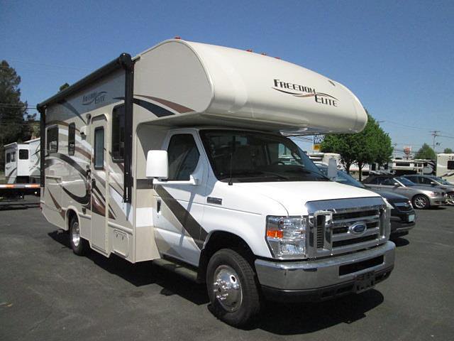 16 Thor Motor Coach Freedom Elite