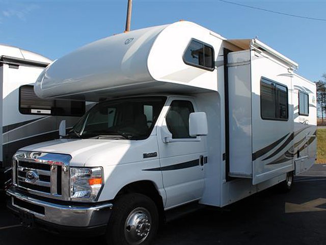 2014 Thor Motor Coach Freedom Elite Photo