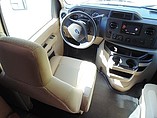 2015 Thor Motor Coach Freedom Elite Photo #9
