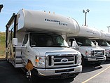 2015 Thor Motor Coach Freedom Elite Photo #2
