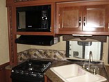 2015 Thor Motor Coach Freedom Elite Photo #16