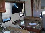 2015 Thor Motor Coach Freedom Elite Photo #6