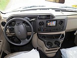 2015 Thor Motor Coach Freedom Elite Photo #12