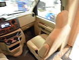 2014 Thor Motor Coach Freedom Elite Photo #5