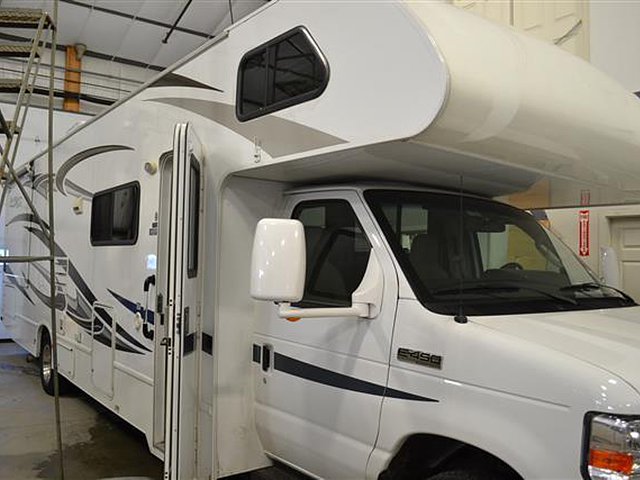 2014 Thor Motor Coach Freedom Elite Photo