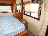 2012 Thor Motor Coach Freedom Elite Photo #21