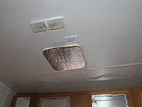 1999 Thor Motor Coach Hurricane Photo #23