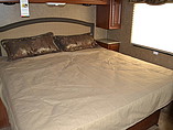 2014 Thor Motor Coach Hurricane Photo #11