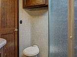 2014 Thor Motor Coach Hurricane Photo #4