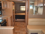 2015 Thor Motor Coach Hurricane Photo #5