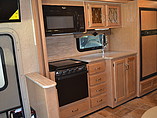 2015 Thor Motor Coach Hurricane Photo #8