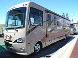 2015 Thor Motor Coach Hurricane Photo #2