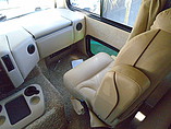 2015 Thor Motor Coach Hurricane Photo #9