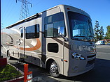 2015 Thor Motor Coach Hurricane Photo #3
