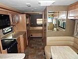 2015 Thor Motor Coach Hurricane Photo #6