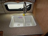 2015 Thor Motor Coach Hurricane Photo #12