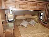 2015 Thor Motor Coach Hurricane Photo #21