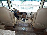 2015 Thor Motor Coach Hurricane Photo #26
