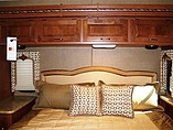 2015 Thor Motor Coach Hurricane Photo #20