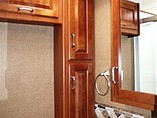 2015 Thor Motor Coach Hurricane Photo #21