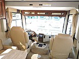 2015 Thor Motor Coach Hurricane Photo #16