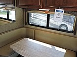 2015 Thor Motor Coach Hurricane Photo #22