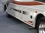 2015 Thor Motor Coach Hurricane Photo #6