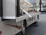 2015 Thor Motor Coach Hurricane Photo #7