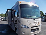 2015 Thor Motor Coach Hurricane Photo #2
