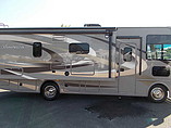 2015 Thor Motor Coach Hurricane Photo #8