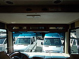 2015 Thor Motor Coach Hurricane Photo #11