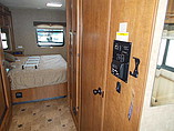 2015 Thor Motor Coach Hurricane Photo #15