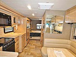 2015 Thor Motor Coach Hurricane Photo #6