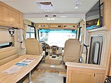 2015 Thor Motor Coach Hurricane Photo #7