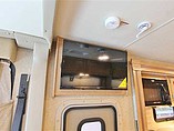 2015 Thor Motor Coach Hurricane Photo #10