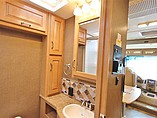 2015 Thor Motor Coach Hurricane Photo #15