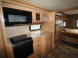 2016 Thor Motor Coach Hurricane Photo #5