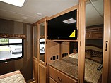 2016 Thor Motor Coach Hurricane Photo #7