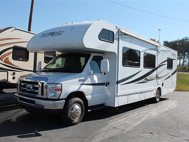 2013 Thor Motor Coach Freedom Elite Photo