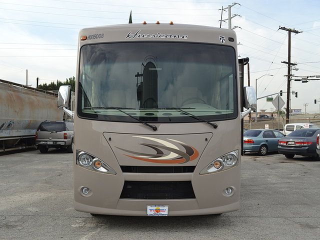 2015 Thor Motor Coach Hurricane Photo