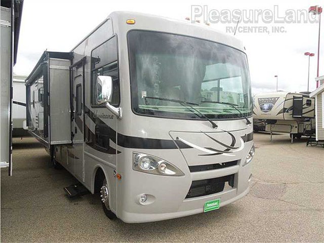 14 Thor Motor Coach Hurricane